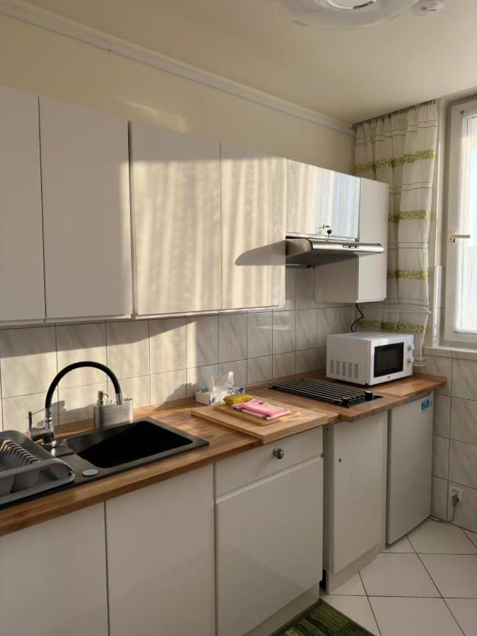 Apartament Bazylianska - 100M Do Metra "Brodno", 20 Minut Do Centrum Warszawy Warsaw Exterior photo