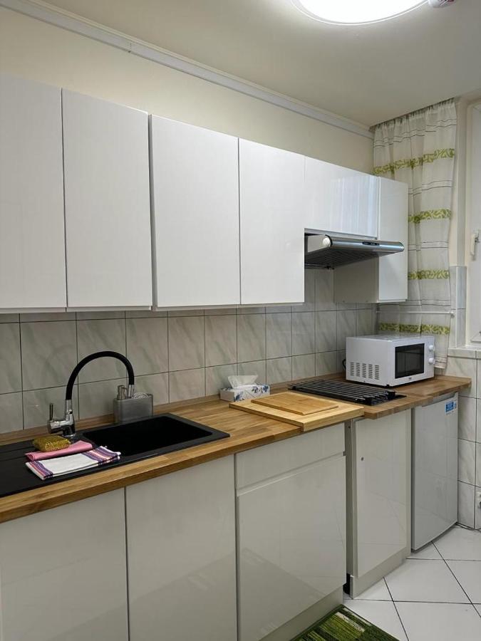 Apartament Bazylianska - 100M Do Metra "Brodno", 20 Minut Do Centrum Warszawy Warsaw Exterior photo