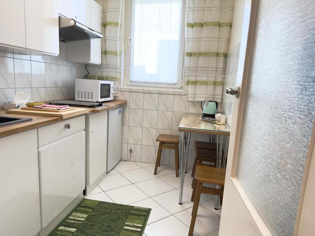 Apartament Bazylianska - 100M Do Metra "Brodno", 20 Minut Do Centrum Warszawy Warsaw Exterior photo